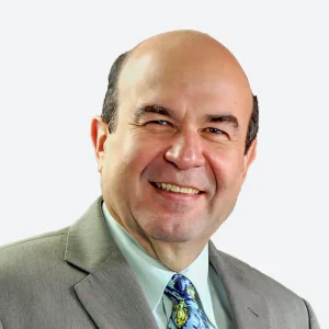 <strong>DR. GERMÁN RAMÍREZ</strong><br><small style="color:grey">PONENTE</small>