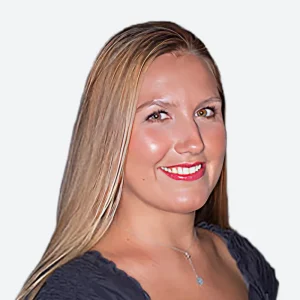 <strong>DRA. MARIANNA EVANS</strong><br><small style="color:grey">PONENTE</small>